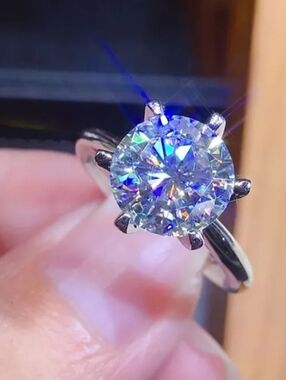 Moissanite Womens/Ladies 5 ct round solitaire ring, stamped S925, size 5 - 5.25